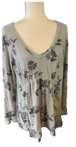 Ingrid & Isabel Maternity Waffle Knit Top Long Sleeve Shirt Size S Gray Floral - Picture 1 of 6