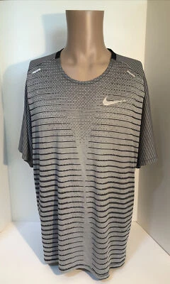 Camisa Nike para correr para mujer talla XL negra y gris Foto 1 de 4