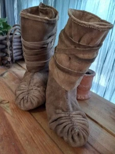 PUCKER TOE WOODLAND STYLE MOCCASINS/HIGH TOP /LONGHUNTER/FUR TRADE/MOUNTAIN MAN - Picture 1 of 4