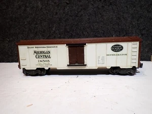 RARE Vintage Lionel Michigan Central 18505 NYC  O GAUGE OPERATING MILK CAR - Picture 1 of 11