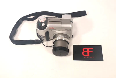 Olympus Camedia C-700 Ultra Zoom 2.1MP Digital Camera CM411H - Image 1 of 4