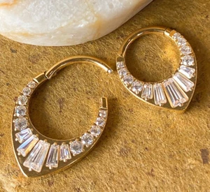 1 Stck. Gold Grand Tiara CZ Edelsteine Scharnier Segment Ring Stahl Septum Hoop Helix Daith - Bild 1 von 6
