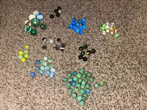 100 MARBLE LOT, VARIETY, CONFETI, 7 BIGGER MABLES. SEE PICS - Picture 1 of 4