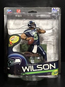 MCFARLANE NFL SERIES 33 RUSSELL WILSON SEATTLE SEAHAWKS DEBUT FIGURE - Picture 1 of 9