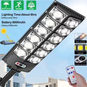4000W Commercial LED Solar Street Light Dusk to Dawn Lamp for Parking Lot Road - Picture 1 of 10