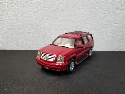 Camión de metal modelo coche fundido a presión WELLY 2002 CADILLAC ESCALADE ROJO COMO ESTÁ Foto 1 de 4
