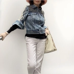 Adore Women’s Medium Wash Denim Trucker Jean Jacket _ Size (S) - Picture 1 of 9