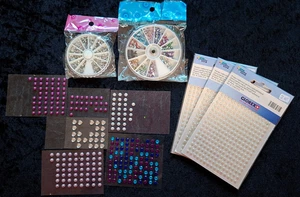 Weihnachtsbasteln, Schmucksteine teilweise selbstklebend - Bild 1 von 1