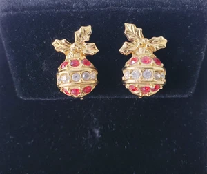 Avon goldfarbene & Strass Ornament Clip auf Ohrringe mit Stechpalmenblättern - Bild 1 von 7