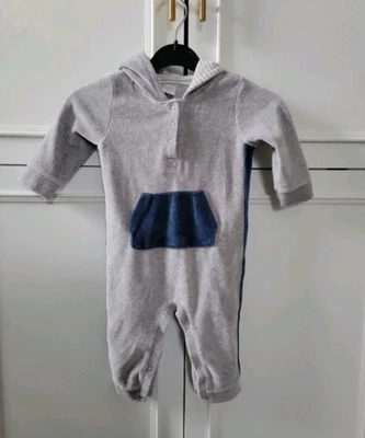 Mameluco con capucha Nordstrom bebé niño talla 6 meses sensación terciopelo Foto 1 de 4