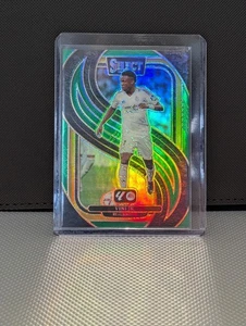 2024/25 Panini Select La Liga Vinicius Junior Green Mezzanine /5 Prizm SSP - Bild 1 von 2