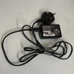 Genuine Ricoh BJ-6 Battery Wall Charger for Ricoh GR Digital Camera - Picture 1 of 3