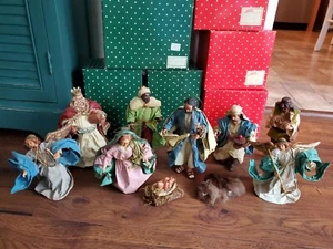 RARE Beautifully Detailed VINTAGE Midwest Importers Hand Crafted Nativity Set  - Picture 1 of 12