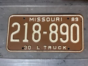 Camión Missouri 1989 89 30 L camión 218 890 marrón y blanco - Imagen 1 de 1