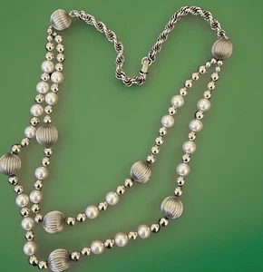 Vintage Fashion Double Strand Beaded Necklace Silver Tone Faux Pearls Chain - Picture 1 of 6
