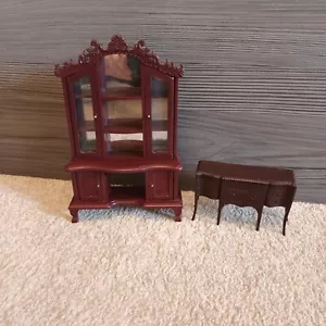 Mobili casa delle bambole legno scuro comò e quadrifoglio plastica sala da pranzo credenza - Foto 1 di 19