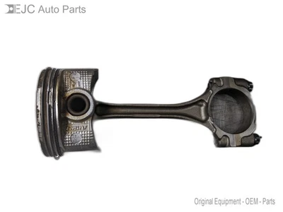 Pistón y biela estándar para Toyota Prius c 1.5 12-18 Foto 1 de 4