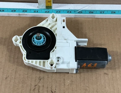 Motor regulador de janela porta dianteira direita Audi A4 S4 A5 2008-2016 8T0959802B fabricante de equipamento original - Imagem 1 de 4
