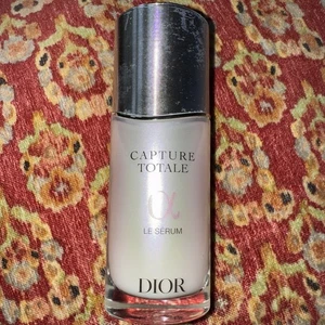DIOR CAPTURE TOTALE LE SERUM 1,7 OZ. - 50 ML - Taglia intera - - Foto 1 di 3