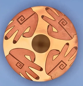 10" Hopi-Tewa Pueblo Pottery Seed Pot - Bear Clan Dee Setalla - Healing Hands - Picture 1 of 8