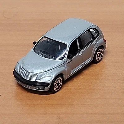 Motor Max escala 1:64 diecast #6016 plata Chrysler Plymouth PT Cruiser Motormax Foto 1 de 4