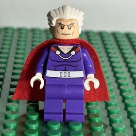 LEGO Marvel X-Men Magneto Minifigure SH0119 76022 Dark Purple