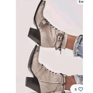Free People Briar Buckle Lace Up Boot Leather Pewter Etch Tip Opal Grey 36 - Picture 1 of 10