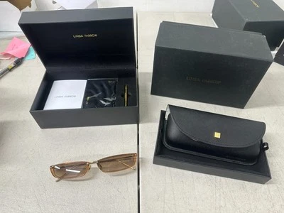 Linda Farrow - Occhiali da sole rettangolari Issa C7 in tabacco - LFL838C7SUN NUOVI - Immagine 1 di 4