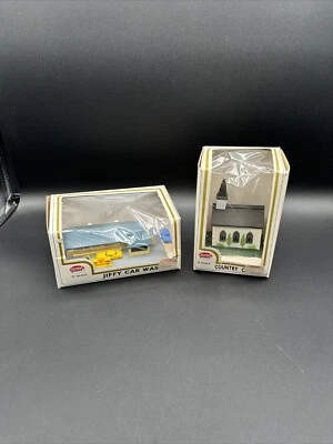 Model Power Railroad Buildings Jiffy Car Wash, Country Church. Used. Lot Of 2 - Image 1 of 4