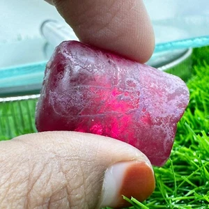 LAB CREATED 19.00 CT EXCELLENT RUBY CHATHUM #5 ROUGH CORUNDUM (Half Boule) GEMS - Picture 1 of 3