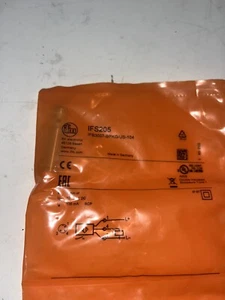 New IFS205 INDUCTIVE PROXIMITY SENSORS. IFB3007-BPKG/US-104 New In Bag Sealed - Picture 1 of 3