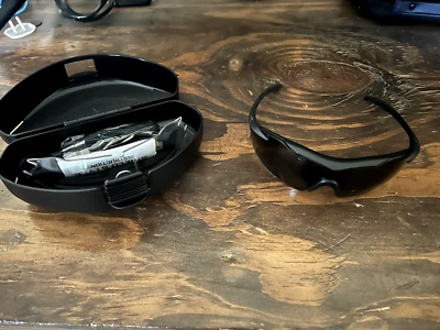 Gafas de sol Wiley X VAPOR para hombre con estuche rígido, nuevas con etiquetas  Foto 1 de 3