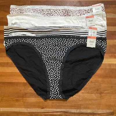 Conjunto de 4 roupas íntimas femininas Jenni com acabamento em renda XXXL - Imagem 1 de 4