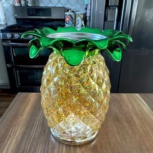 Bath & Body Works Pineapple Single Wick Candle Holder Lights Up Original Box - Picture 1 of 5