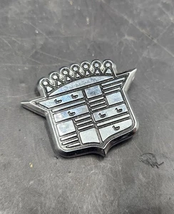 80 81 Cadillac Eldorado Rear Taillight Lens Crest Ornament Emblem NOS - Picture 1 of 2