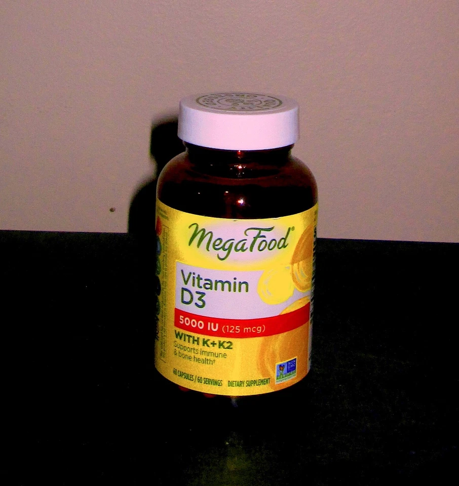 MegaFood-Vitamina D3 5000 UI con K y K2-60 Cápsulas Foto 1 de 1