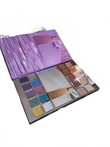 Urban Decay Heavy Metals Metallic Eyeshadow Palette - Picture 1 of 2