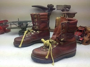 OLD BROWN YELLOW LACE MONTBLANC MOUNTAINEER ENGINEER TRAIL BOSS BOOTS 10.5 M? - Picture 1 of 9