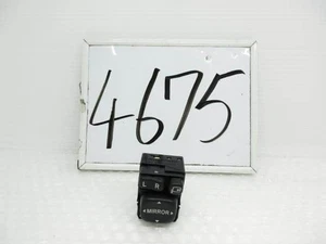 SUBARU R2 2006 DBA-RC1 Door Mirror Switch [Used] [PA108577326] - Picture 1 of 5
