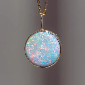 Colgante de ópalo australiano de oro de 14K, collar de ópalo Coober Pedy, ópalo de oro rosa  - Imagen 1 de 9