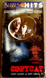 Copycat (VHS, 1999)(Drama) Holly Hunter, Sigourney Weaver, NEW and SEALED! - Foto 1 di 6