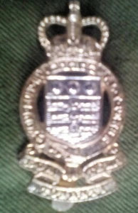 C1 1 X REPLICA METAL MILITARY BADGE COAT ARMS & CROWN 5 CM - Picture 1 of 1