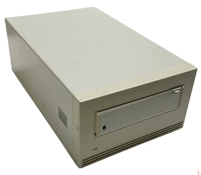 Tandberg Data SLR4 External Tape Drive SCSI 115-230 VAC 50/60 Hz 10153-B01 - Image 1 of 2
