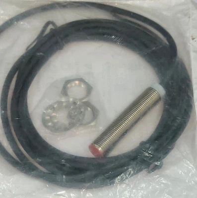 LEUZE IS 112MM/4NC-4E0 Proximity Sensor 24V DC P/N: 50129867 NEW - Image 1 of 4