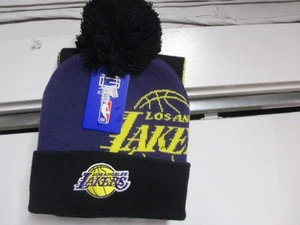 SET CAPPELLO E SCIARPA INVERNALE ADULTO LOS ANGELES LAKERS "ULTRA GAME" (TAGLIA UNICA) NUOVO CON ETICHETTE RARO - Foto 1 di 6