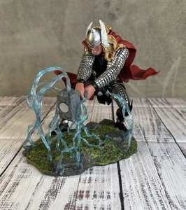 Marvel Thor PVC Diorama Figur Diamond Select Toys Actionfigur Top Zustand - Bild 1 von 14