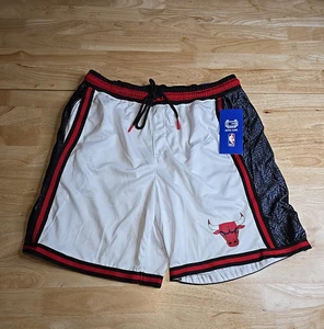 Pantalones Cortos de Baloncesto NBA Ultra Game Chicago Bulls Clásicos Grandes Blancos Negros - Imagen 1 de 7