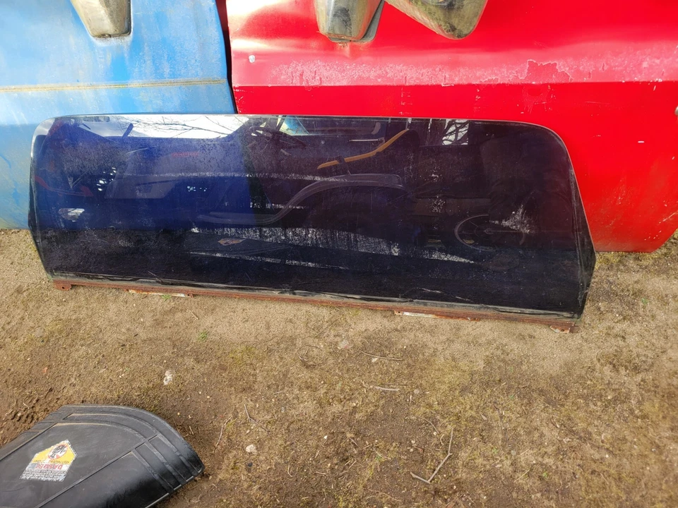 Chevrolet GMC Squarebody K5 Blazer 73-91 puerta trasera ventana riel de vidrio canal bonito Foto 1 de 4