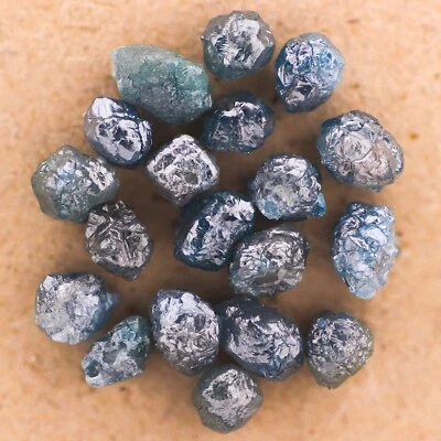 2.5-3.5MM 4 PCS 1.00 CTW Blue Raw Uncut Premium Rough Diamond - Image 1 of 4