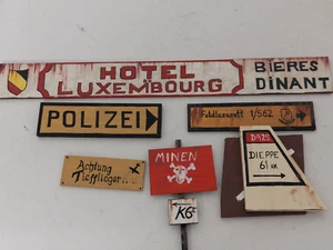 2. Weltkrieg: ZUBEHOER : Schilder fuer 1:6 Soldatenfiguren - Bild 1 von 5